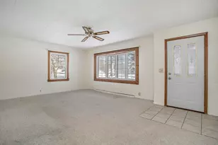 565 N Marshall Ave, Marshall, MI 49068 - Photo 4