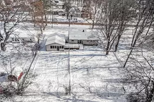 565 N Marshall Ave, Marshall, MI 49068 - Photo 22