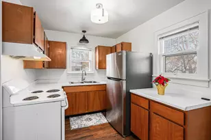 1209 Cambridge Dr, Kalamazoo, MI 49001 - Photo 10