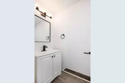 104 Logan Street, Mount Clemens, MI 48043 - Photo 8