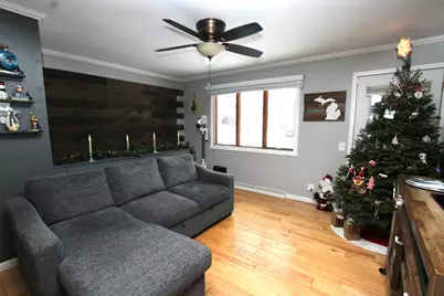 313 N Linden Avenue, Fremont, MI 49412 - Photo 6