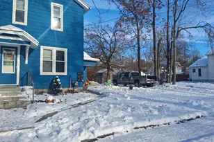 604 Homewild Ave, Jackson, MI 49201 - Photo 2