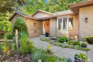 17871 N Fruitport Rd, Spring Lake, MI 49456 - Photo 6