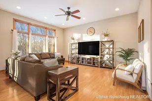 5261 Applewood Dr SW, Grandville, MI 49418 - Photo 6