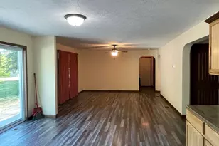 33067 School St, Dowagiac, MI 49047 - Photo 10