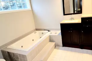 1660 Pond Shore Dr, Ann Arbor, MI 48108 - Photo 22