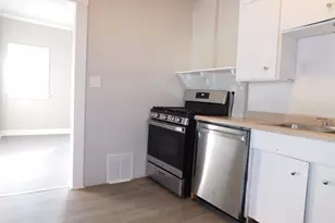 38 East Ave N, Battle Creek, MI 49017 - Photo 12