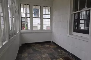 135 Seedorff St, Battle Creek, MI 49037 - Photo 4