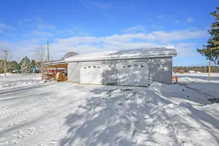 3955 N River Dr, Newaygo, MI 49337 - Photo 16