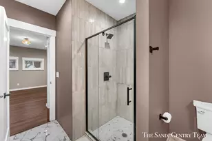 300 N 7th St, Grand Haven, MI 49417 - Photo 36