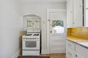 619 N State St, Jackson, MI 49202 - Photo 22