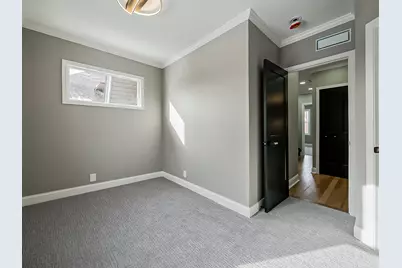 2431 Lothrop Street, Detroit, MI 48206 - Photo 32