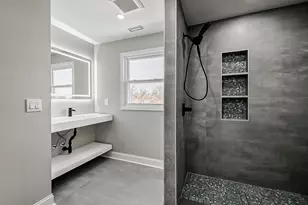 2431 Lothrop St, Detroit, MI 48206 - Photo 46