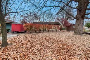 642 Gilman St, Garden City, MI 48135 - Photo 4