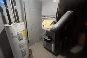 9259 Cheyenne St, Detroit, MI 48228 - Photo 6