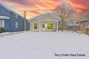 1221 Sanford St, Muskegon, MI 49441 - Photo 1