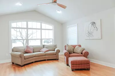210 Market Place, Benton Harbor, MI 49022 - Photo 28