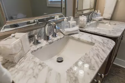 210 Market Place, Benton Harbor, MI 49022 - Photo 44