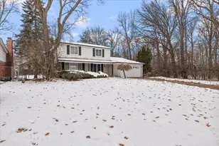 18971 El Dorado Pl, Lathrup Village, MI 48076 - Photo 4