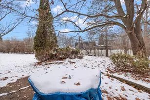 18971 El Dorado Pl, Lathrup Village, MI 48076 - Photo 14