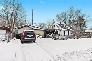 162 Edison St, Pontiac, MI 48342 - Photo 2