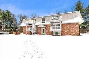 6716 Cascade Rd SE, Grand Rapids, MI 49546 - Photo 2