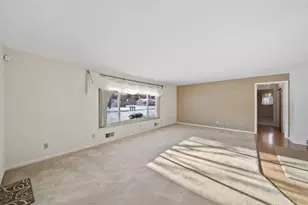 912 Halstead Blvd, Jackson, MI 49203 - Photo 4