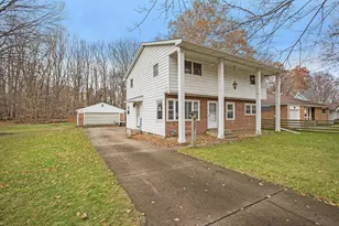 617 N Gordon St, Marshall, MI 49068 - Photo 2