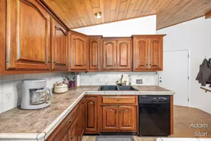 945 60th St SW, Wyoming, MI 49509 - Photo 14