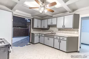 922 Burton St SW, Wyoming, MI 49509 - Photo 6