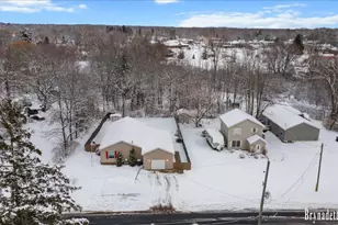 134 N 5th St NE, Cedar Springs, MI 49319 - Photo 32