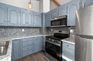 3909 Alamo Ave, Kalamazoo, MI 49006 - Photo 8