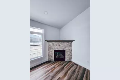 246 Glei Court, Hillsdale, MI 49242 - Photo 10