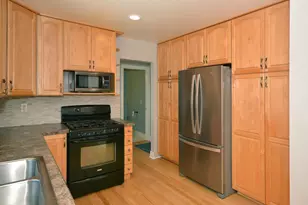 54060 W Ridgeview Circle, Paw Paw, MI 49079 - Photo 12