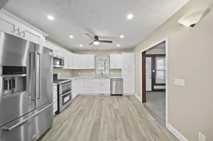 407 S W Ave, Jackson, MI 49201 - Photo 10