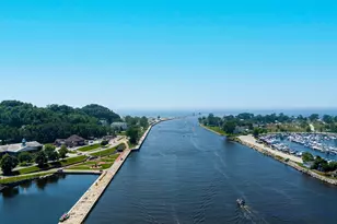 218 S Harbor Dr, Grand Haven, MI 49417 - Photo 6