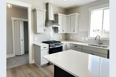 562 Lincoln Lawns Drive NW, Walker, MI 49534 - Photo 2