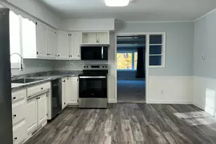 460 E Chicago St, Jonesville, MI 49250 - Photo 2