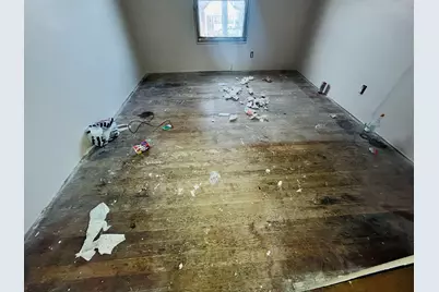 8907 Cloverlawn Street, Detroit, MI 48204 - Photo 32