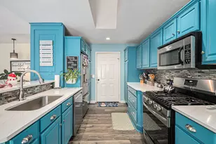 241 Glendale Dr NE, Rockford, MI 49341 - Photo 8