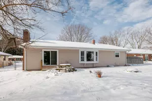 7525 Woodcrest St, Portage, MI 49024 - Photo 32