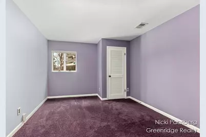 1010 Cherrywood Lane NE, Grand Rapids, MI 49505 - Photo 32