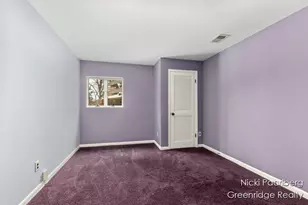 1010 Cherrywood Ln NE, Grand Rapids, MI 49505 - Photo 32