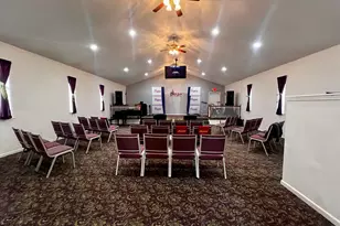 526 Fairyland Ave, Jackson, MI 49202 - Photo 4