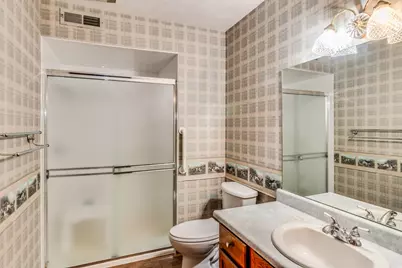 355 W Columbia Avenue #206, Battle Creek, MI 49015 - Photo 12