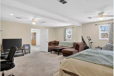 8815 Marlowe Avenue, Plymouth, MI 48170 - Photo 18