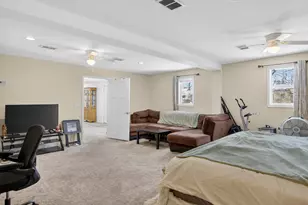 8815 Marlowe Ave, Plymouth, MI 48170 - Photo 18