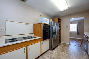 4759 Paw Paw Lake Rd, Coloma, MI 49038 - Photo 14