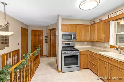 6518 Kingtree Drive SW, Byron Center, MI 49315 - Photo 6