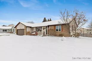 6518 Kingtree Dr SW, Byron Center, MI 49315 - Photo 2